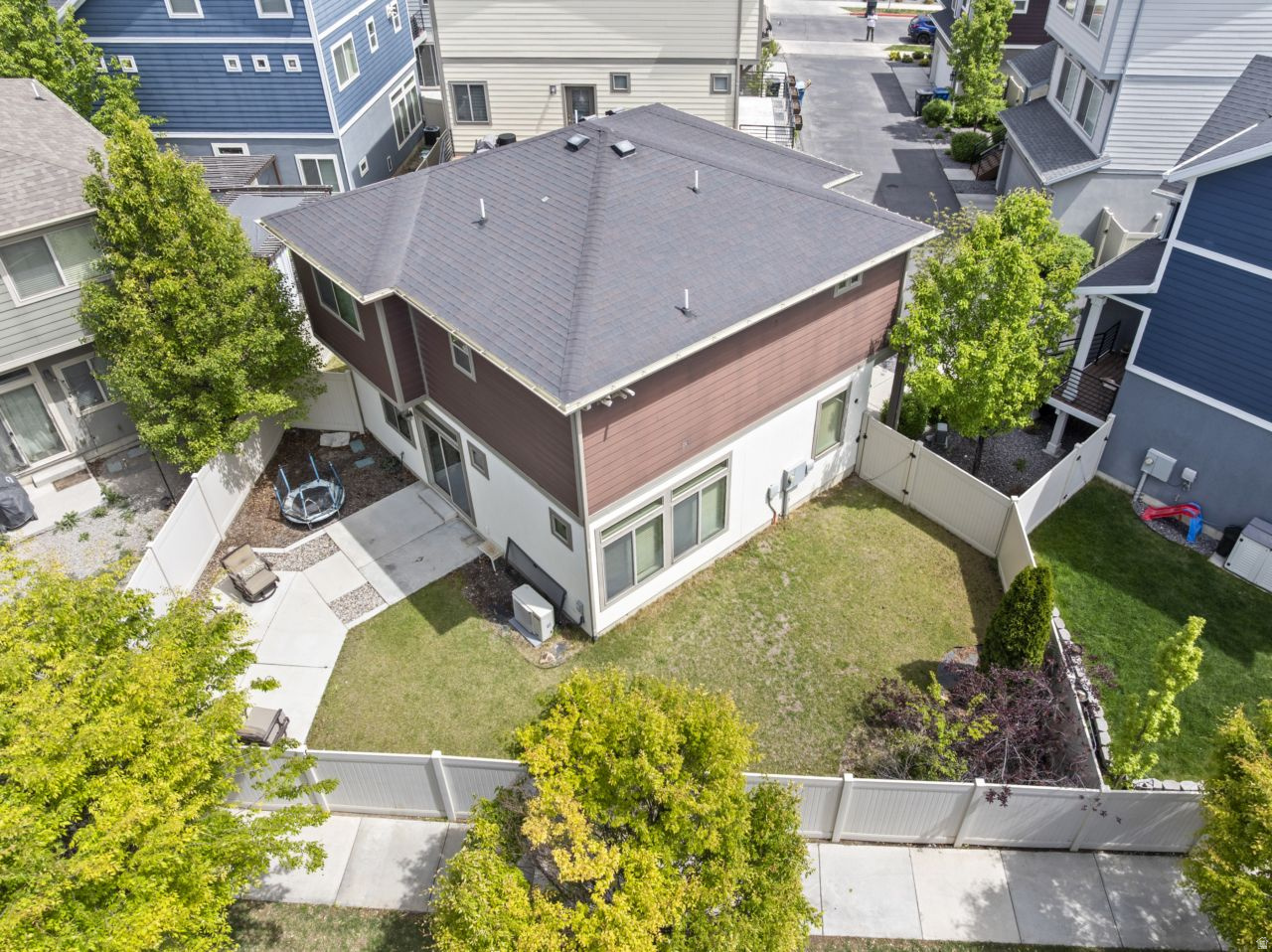 SOUTH POINT - Residential