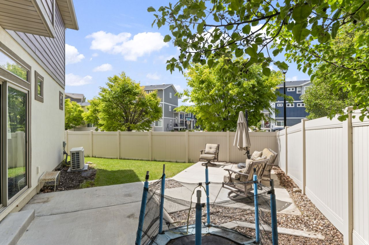 SOUTH POINT - Residential