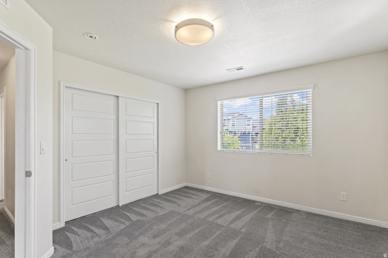 SOUTH POINT - Residential