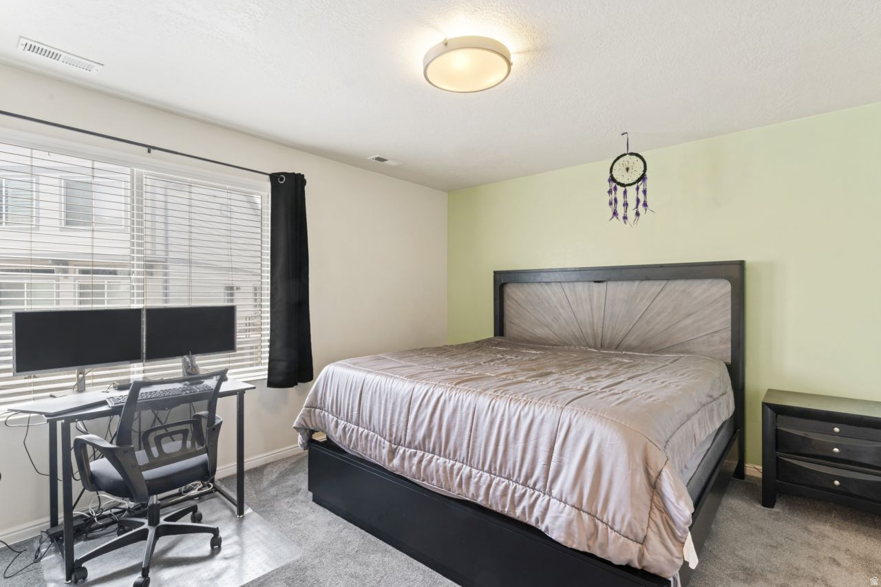 SOUTH POINT - Residential