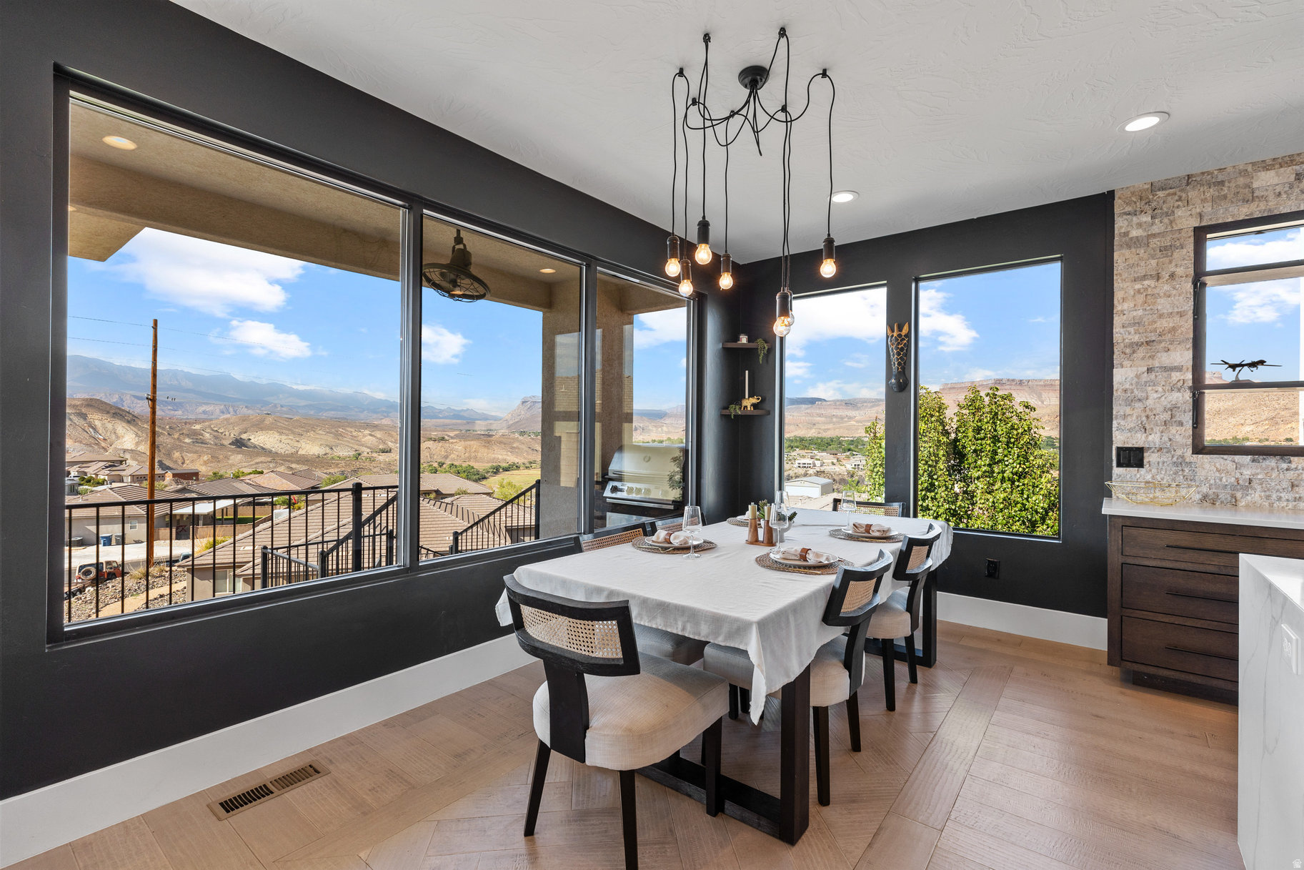 SUNSET RIDGE - Residential