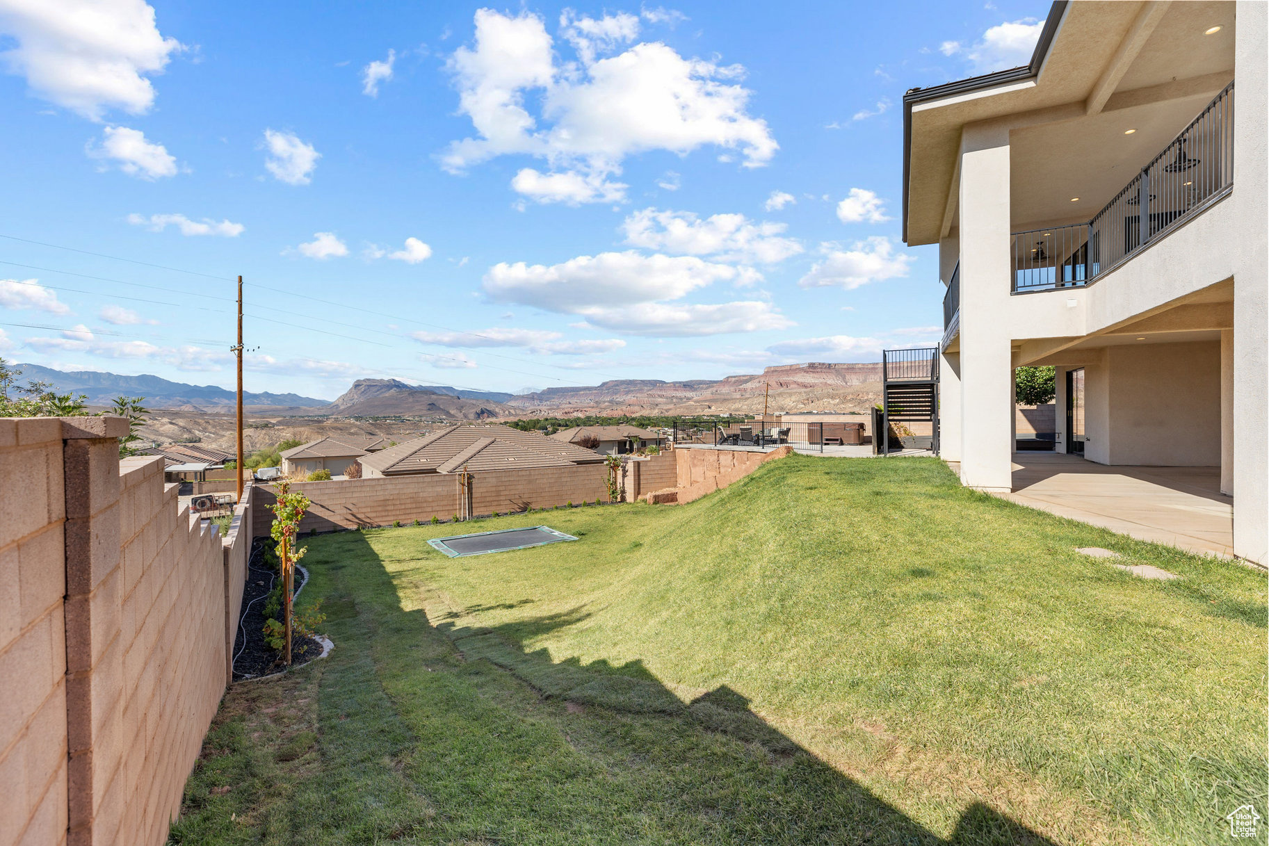 SUNSET RIDGE - Residential