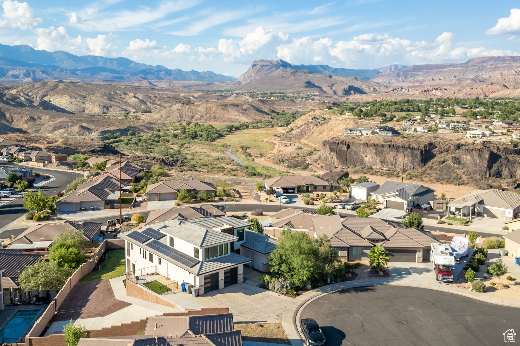 SUNSET RIDGE - Residential