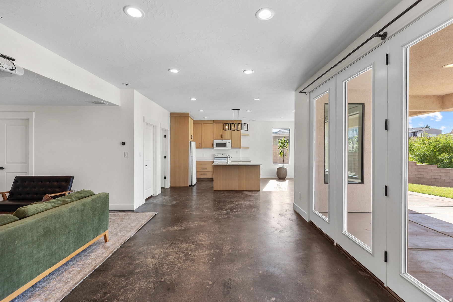 SUNSET RIDGE - Residential