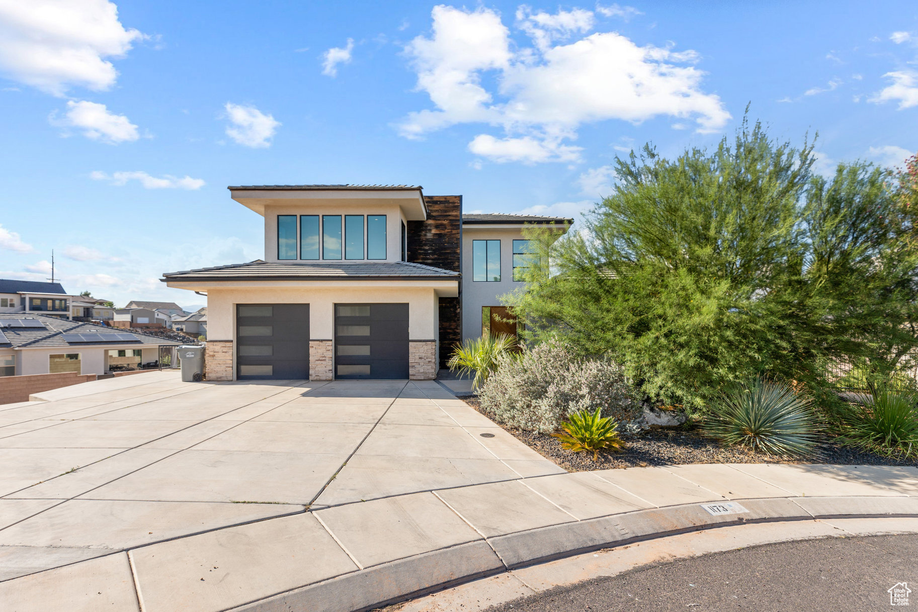 SUNSET RIDGE - Residential