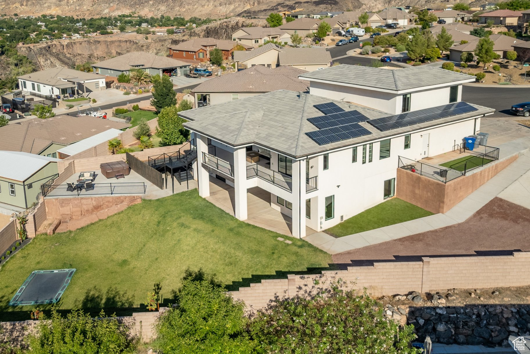 SUNSET RIDGE - Residential