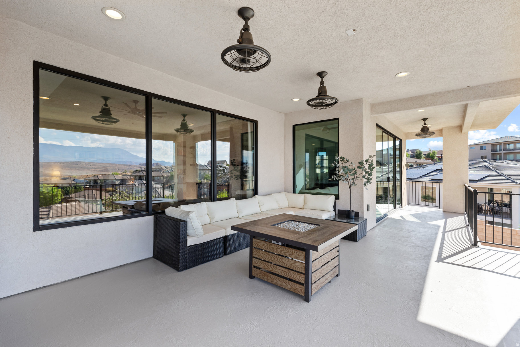 SUNSET RIDGE - Residential