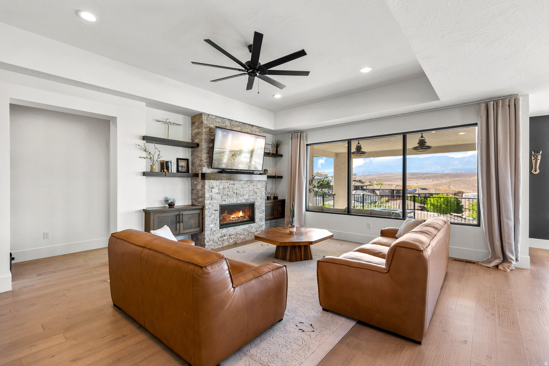 SUNSET RIDGE - Residential