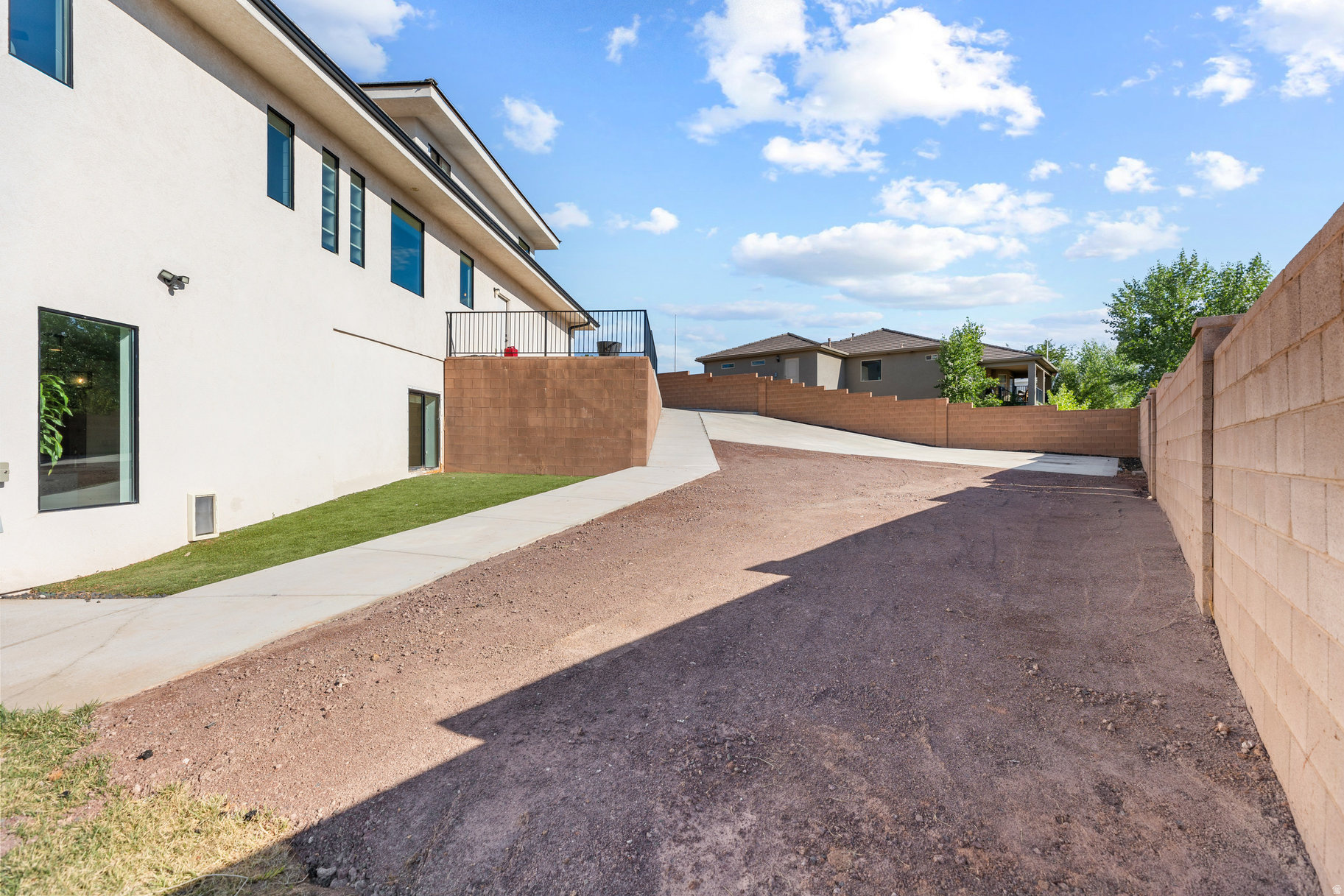 SUNSET RIDGE - Residential