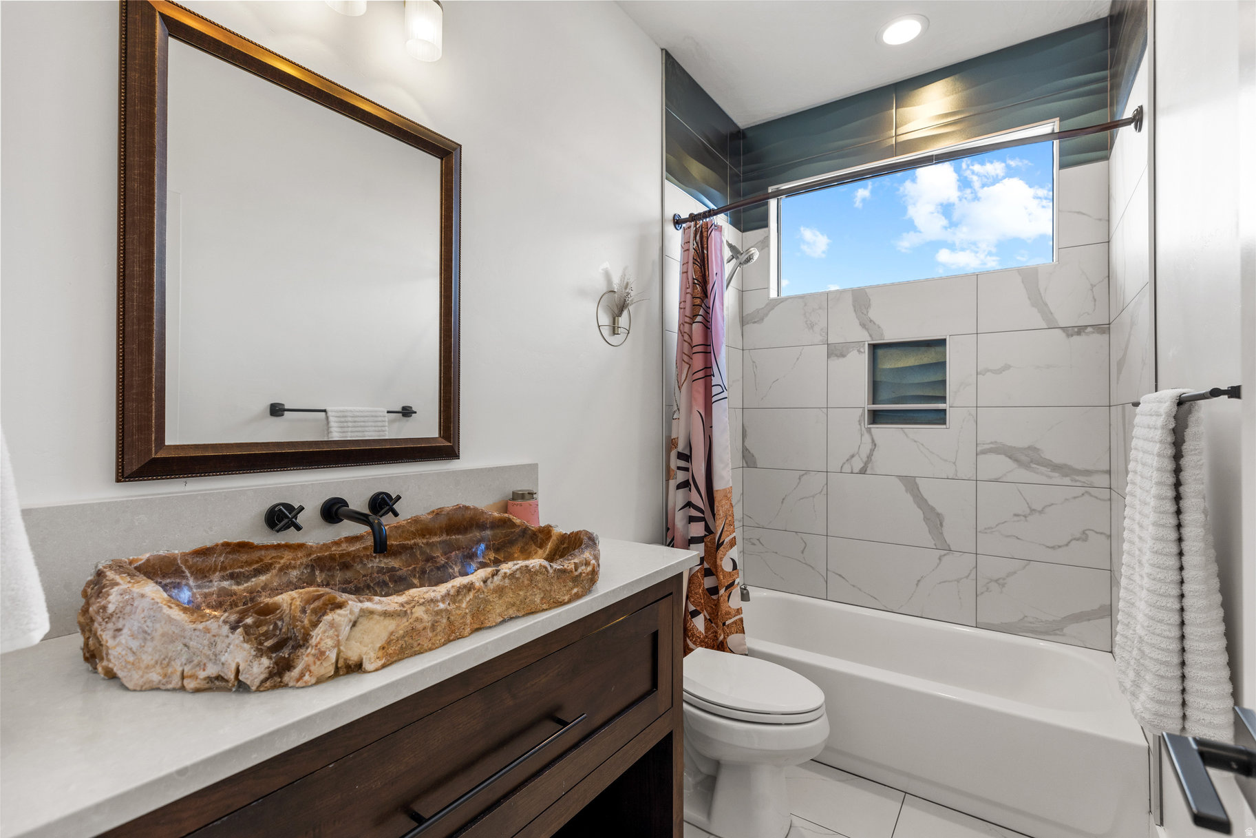 SUNSET RIDGE - Residential