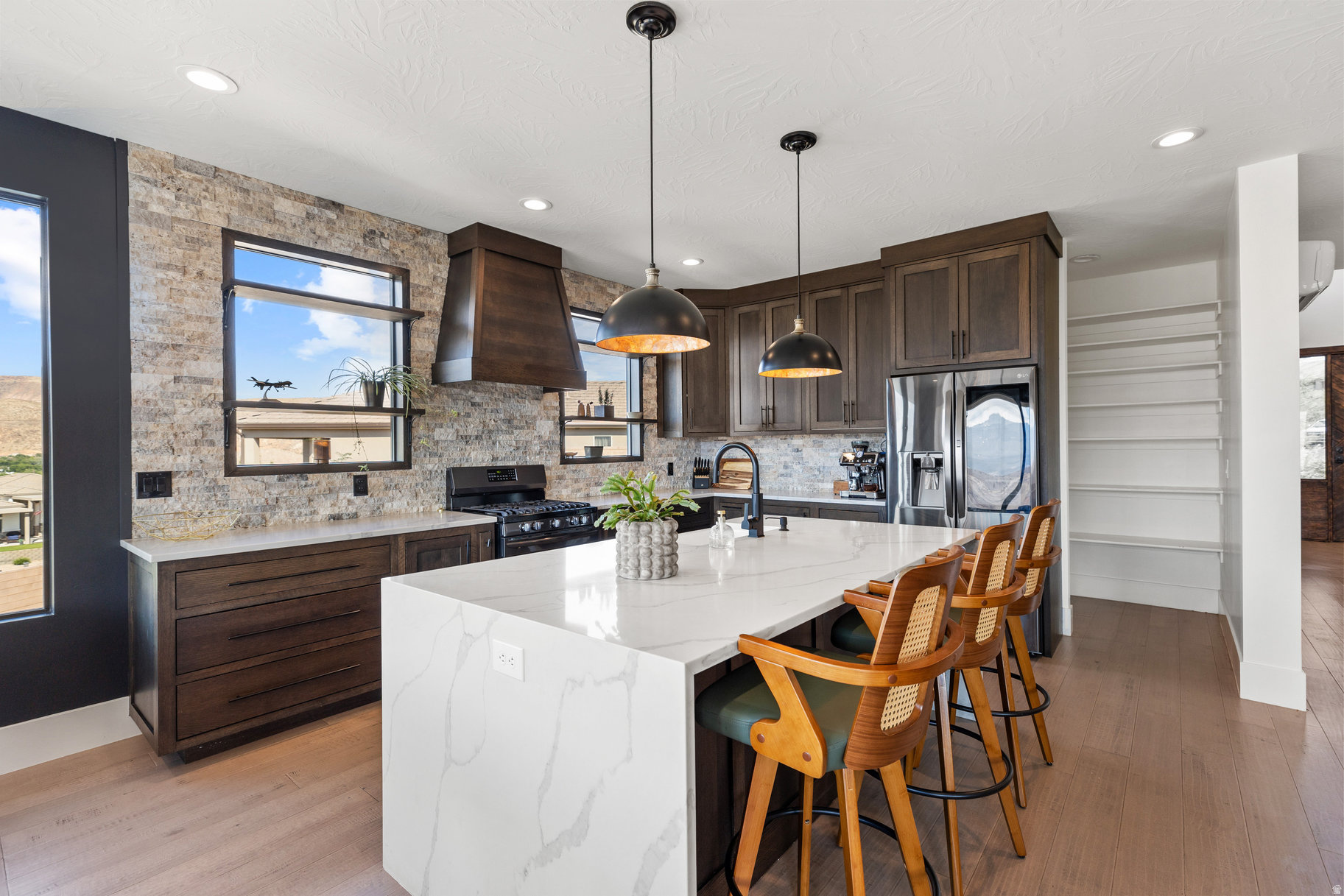 SUNSET RIDGE - Residential