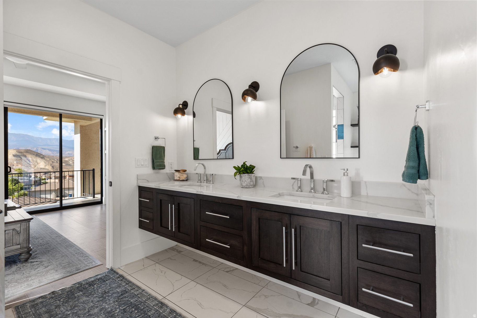 SUNSET RIDGE - Residential