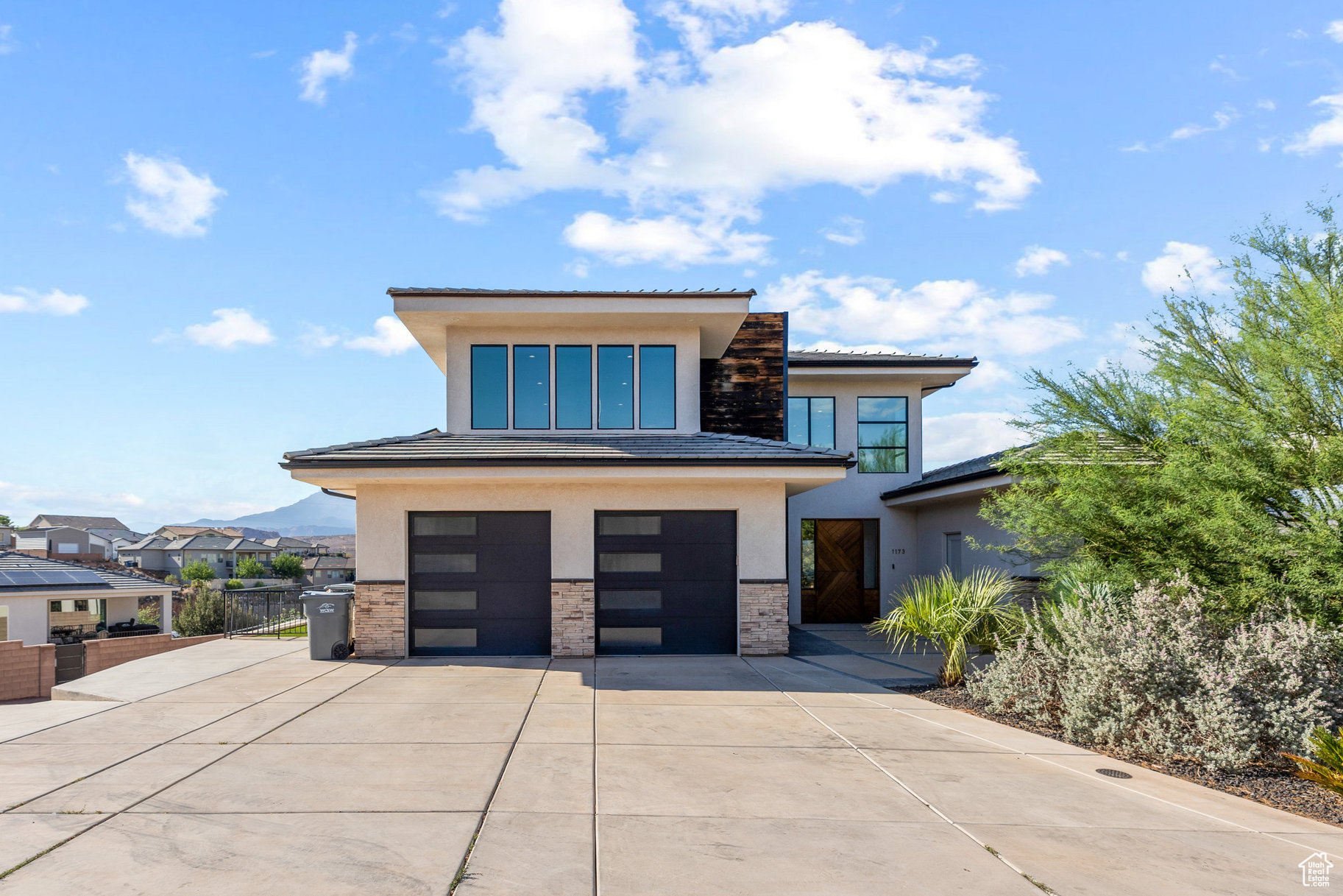 SUNSET RIDGE - Residential