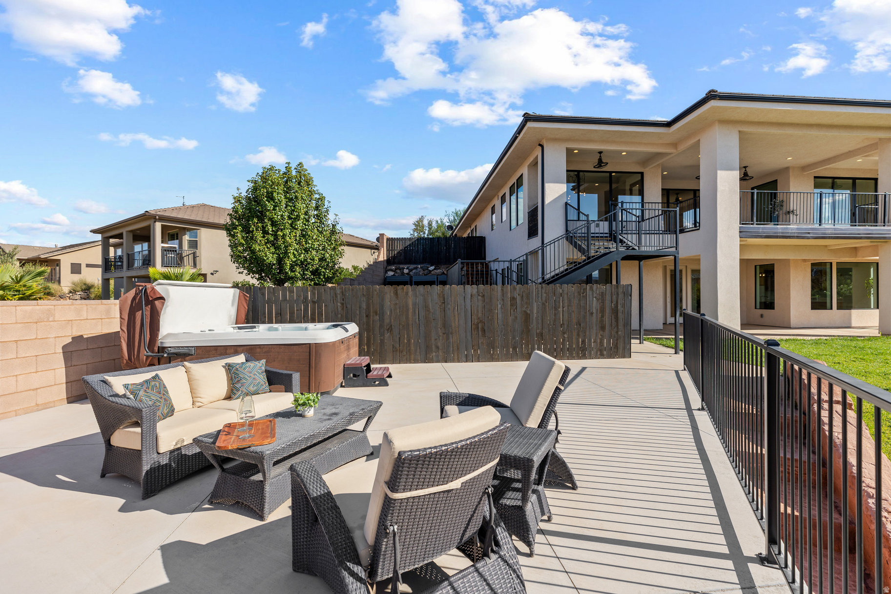 SUNSET RIDGE - Residential