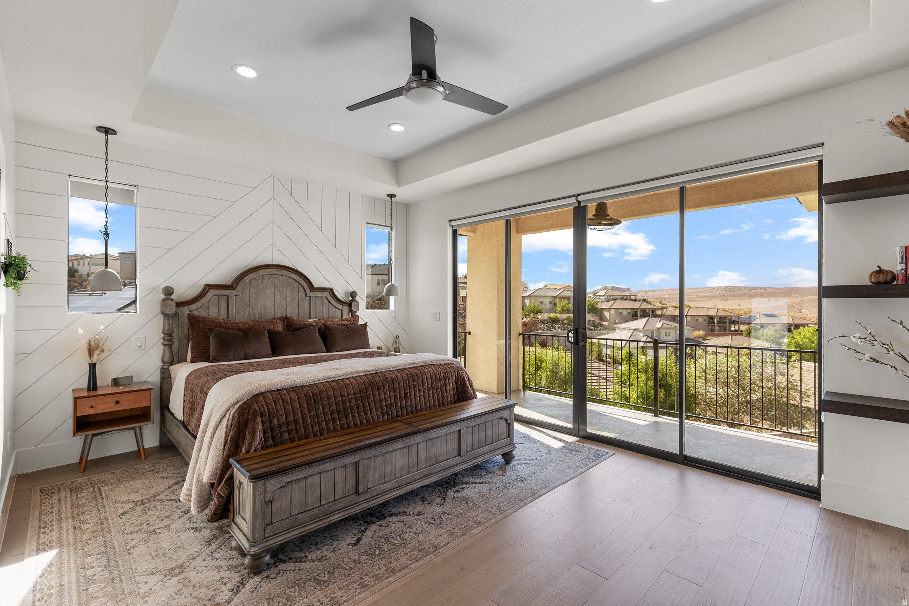 SUNSET RIDGE - Residential