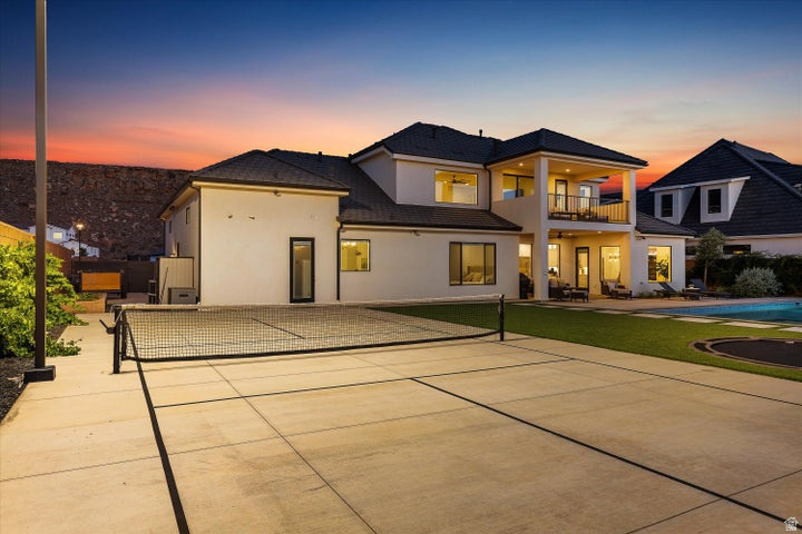 TEAKWOOD 5 - Residential