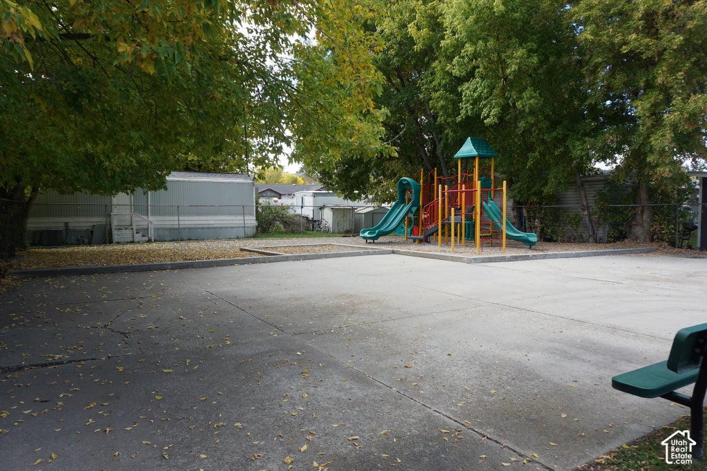 Photo of 1272 E SENDERO CIR, Salt Lake City, UT 84117 (MLS # 2192809)