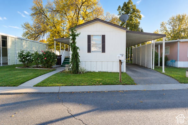 1272 E SENDERO CIR, SALT LAKE CITY, UT 84117 - Image 7de2dd7b79c055a462ce4bd2d06eb0ba/3698068089