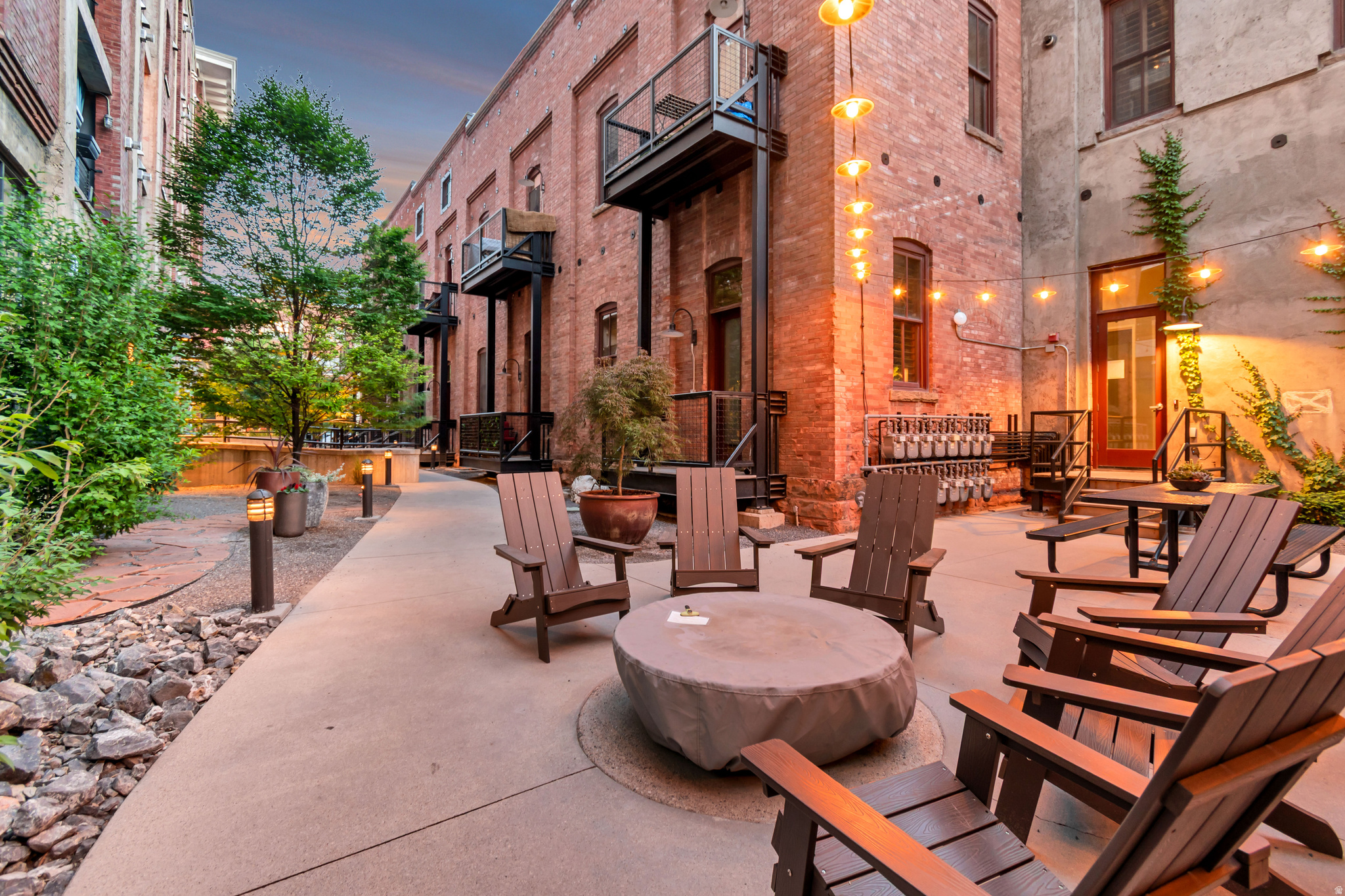 WESTGATE LOFTS - Residential