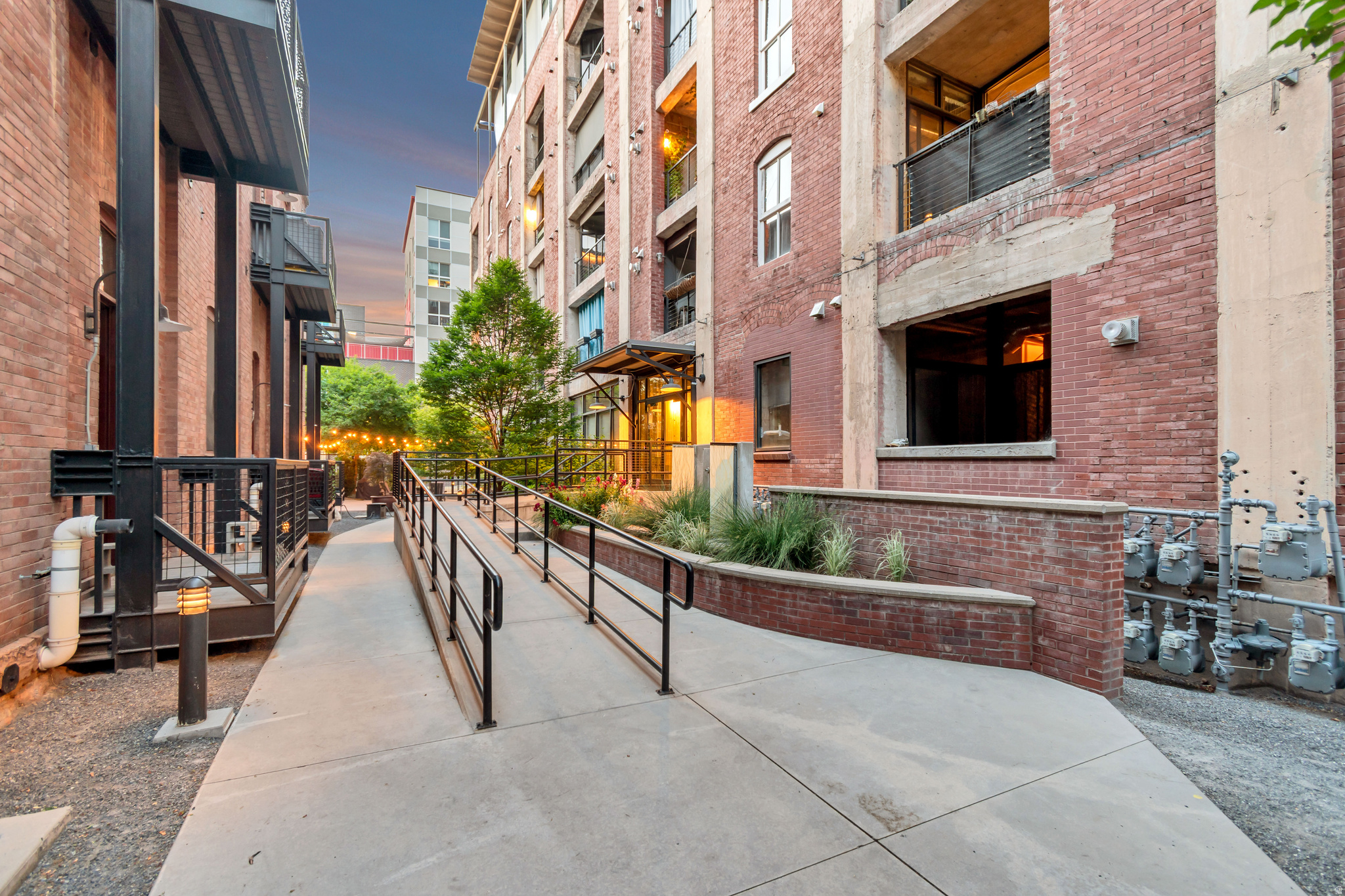 WESTGATE LOFTS - Residential