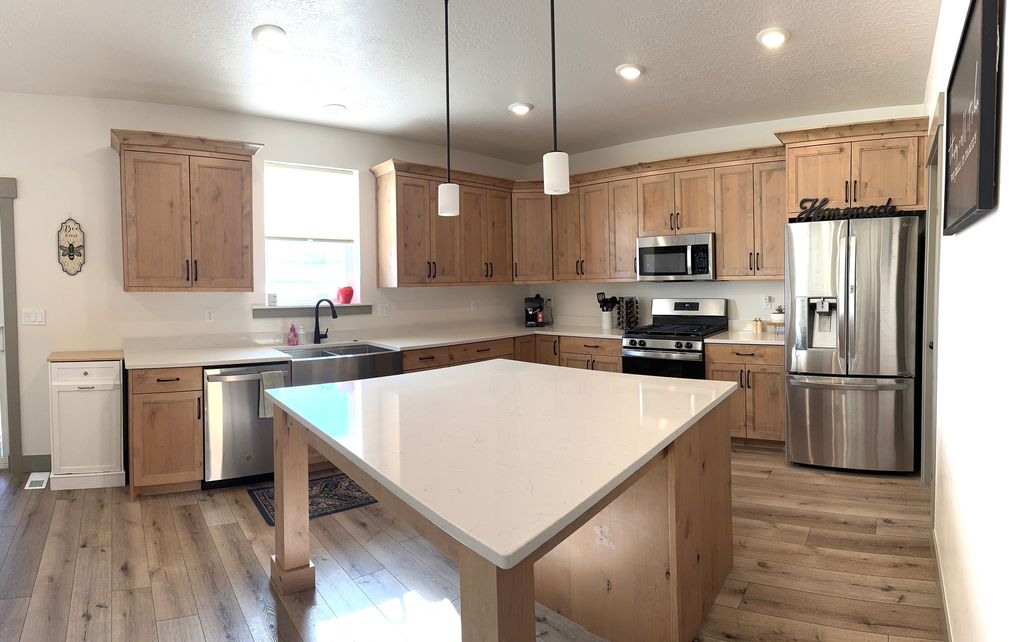 Photo of 386 S AMBER DR #508, Grantsville, UT 84029 (MLS # 2114651)