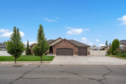 Tiny photo for 873 N 2550 W, Layton, UT 84041 (MLS # 2185995)