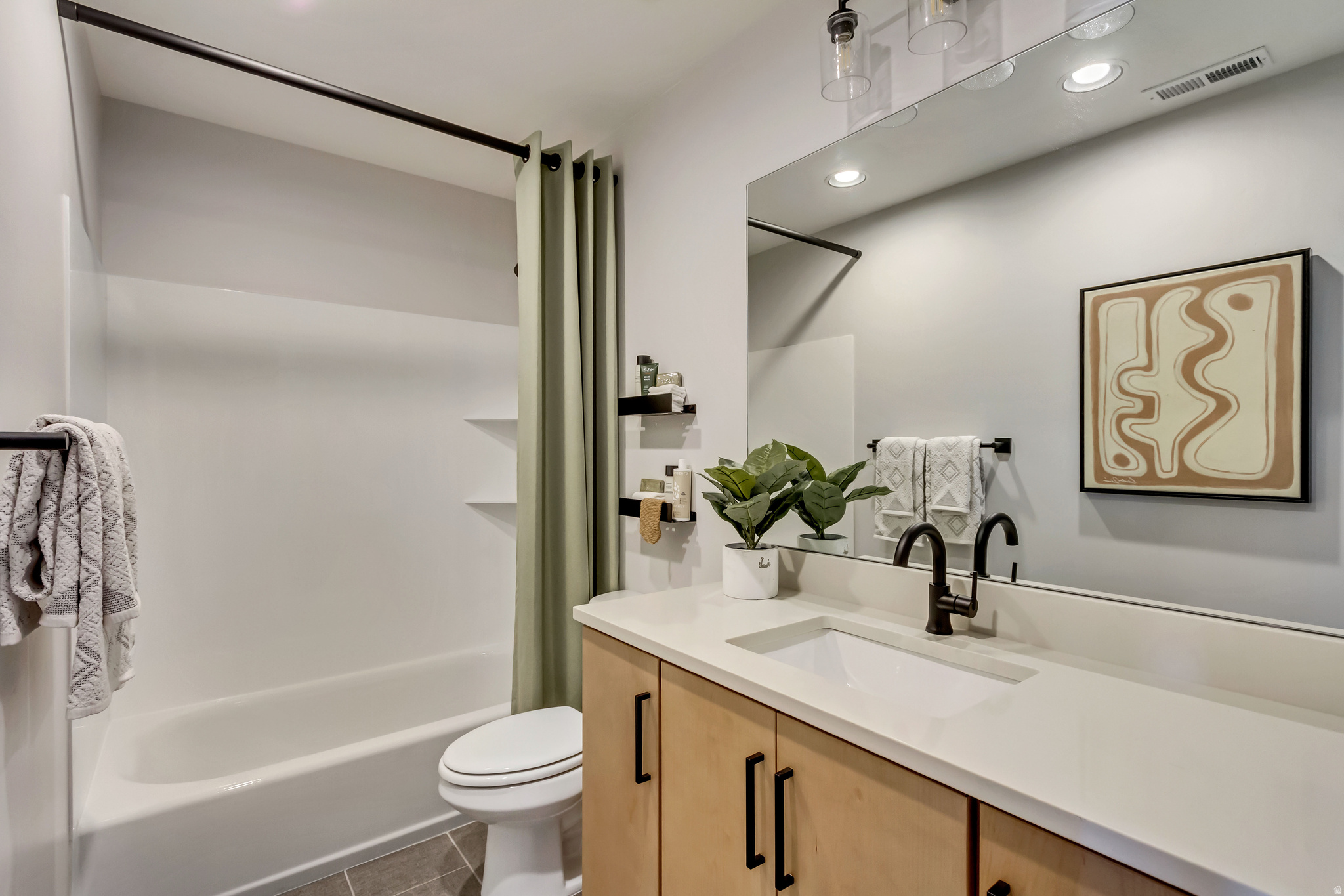 MEADOWBROOK - Residential