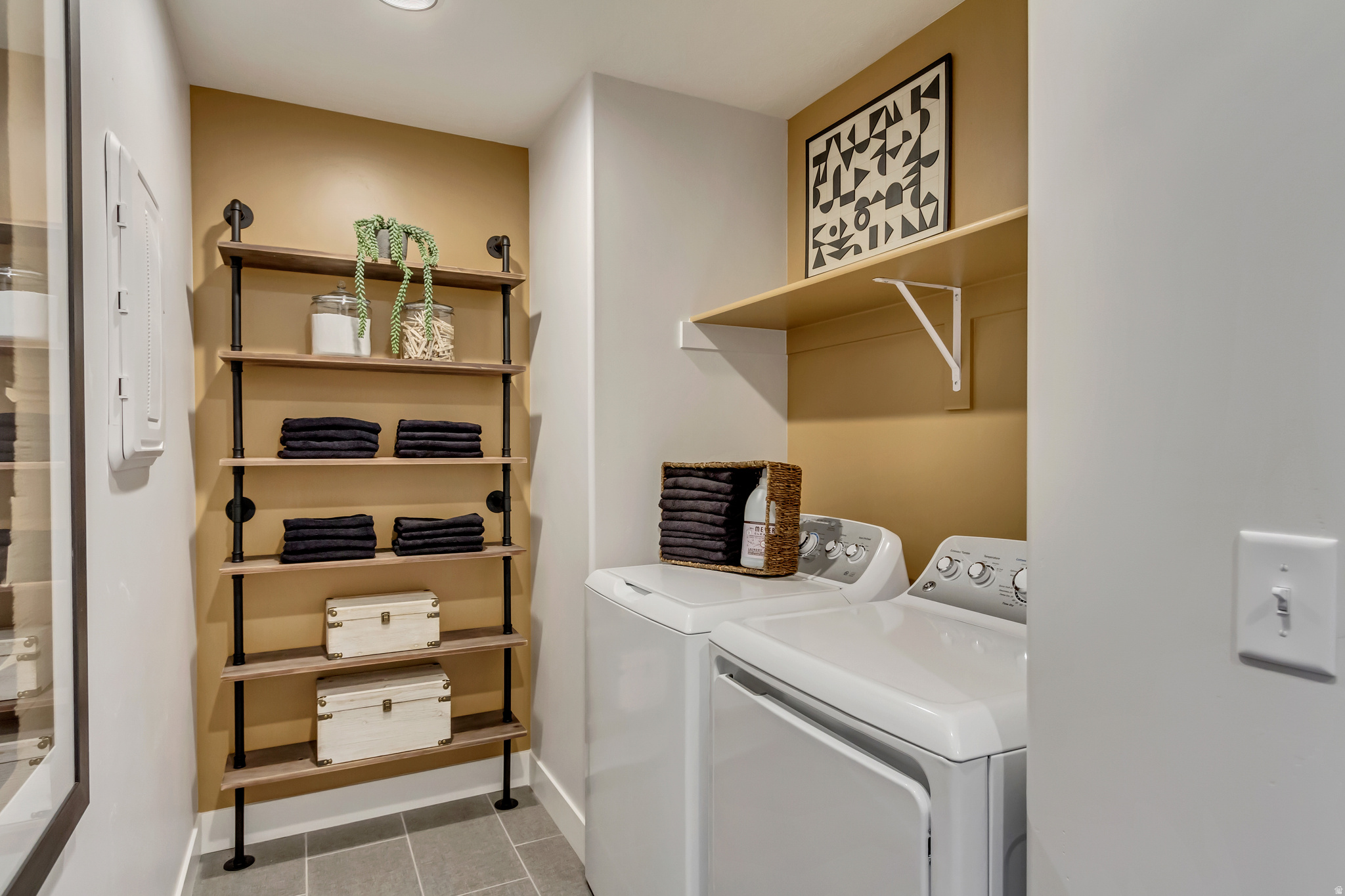 MEADOWBROOK - Residential