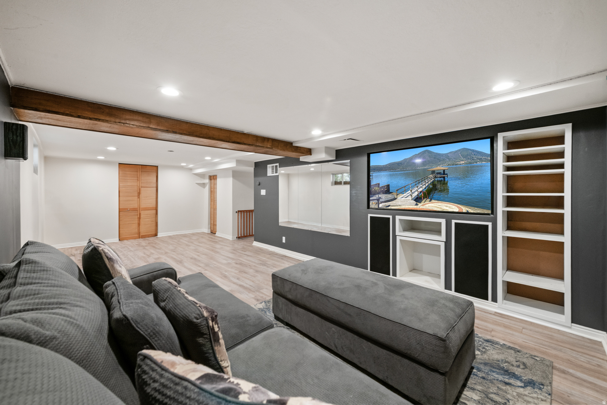 FEDERAL ACRES - Residential