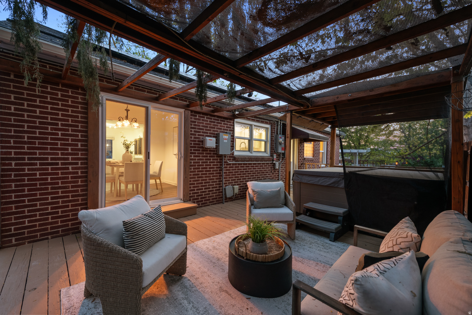 FEDERAL ACRES - Residential