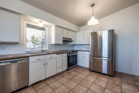 Tiny photo for 4216 S PARK TERRACE DR, Salt Lake City, UT 84124 (MLS # 2127574)