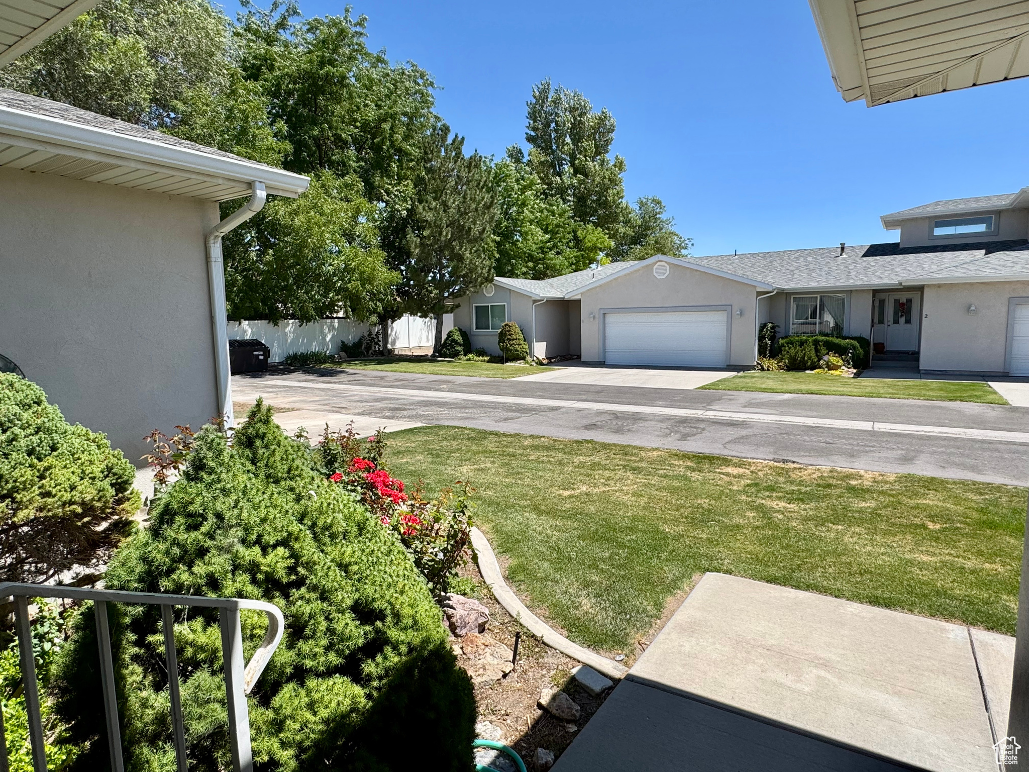 TOPAZ TOWNHOMES - Residential