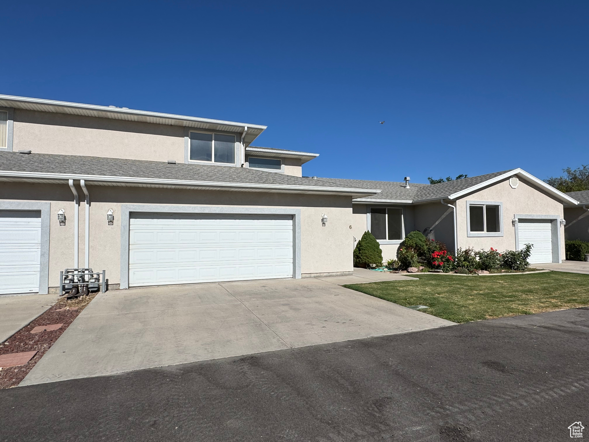 TOPAZ TOWNHOMES - Residential