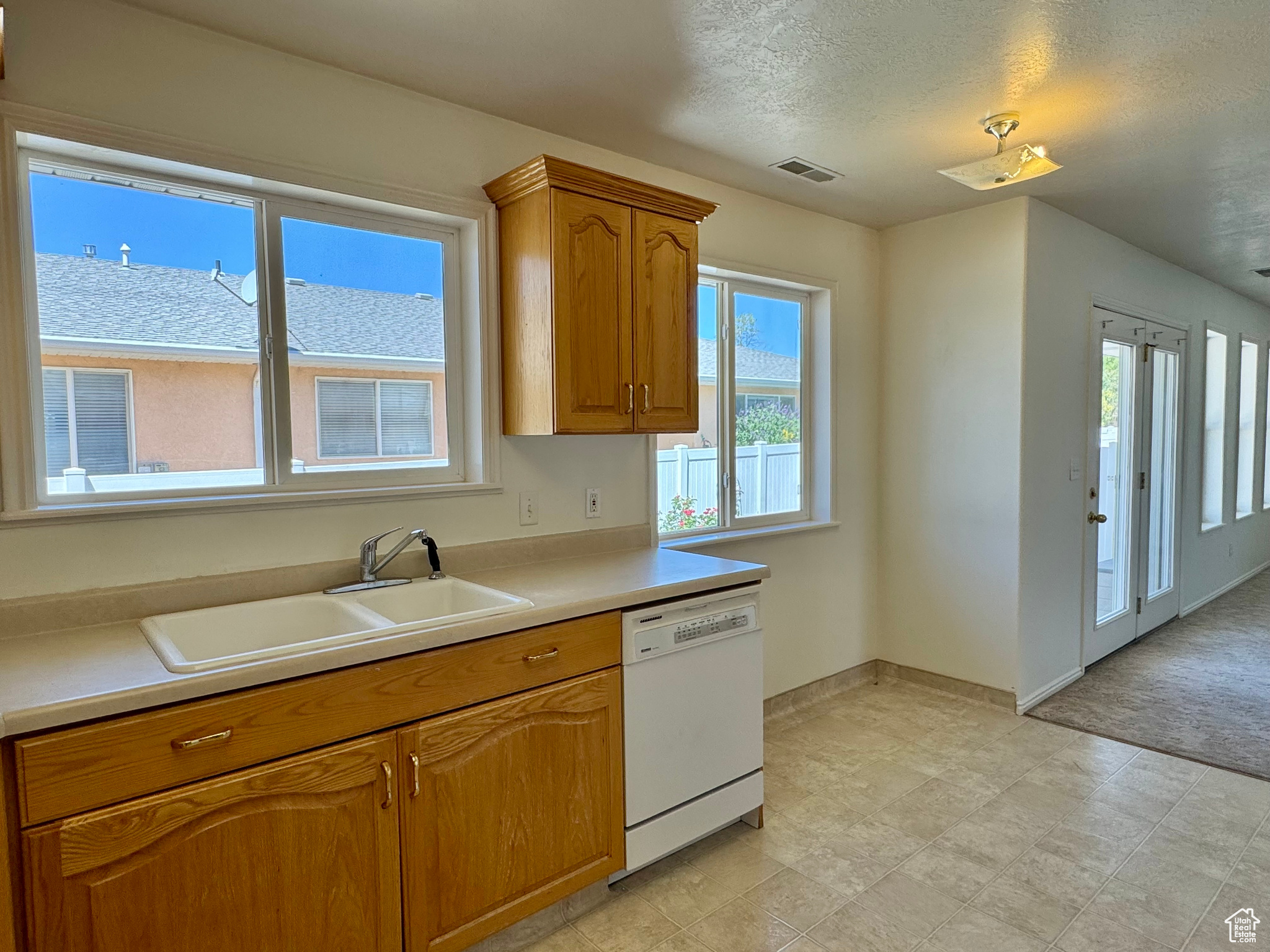 TOPAZ TOWNHOMES - Residential