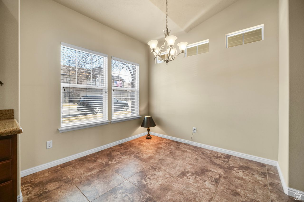 9174 S Jordan Oaks Dr, Sandy, Utah image 11