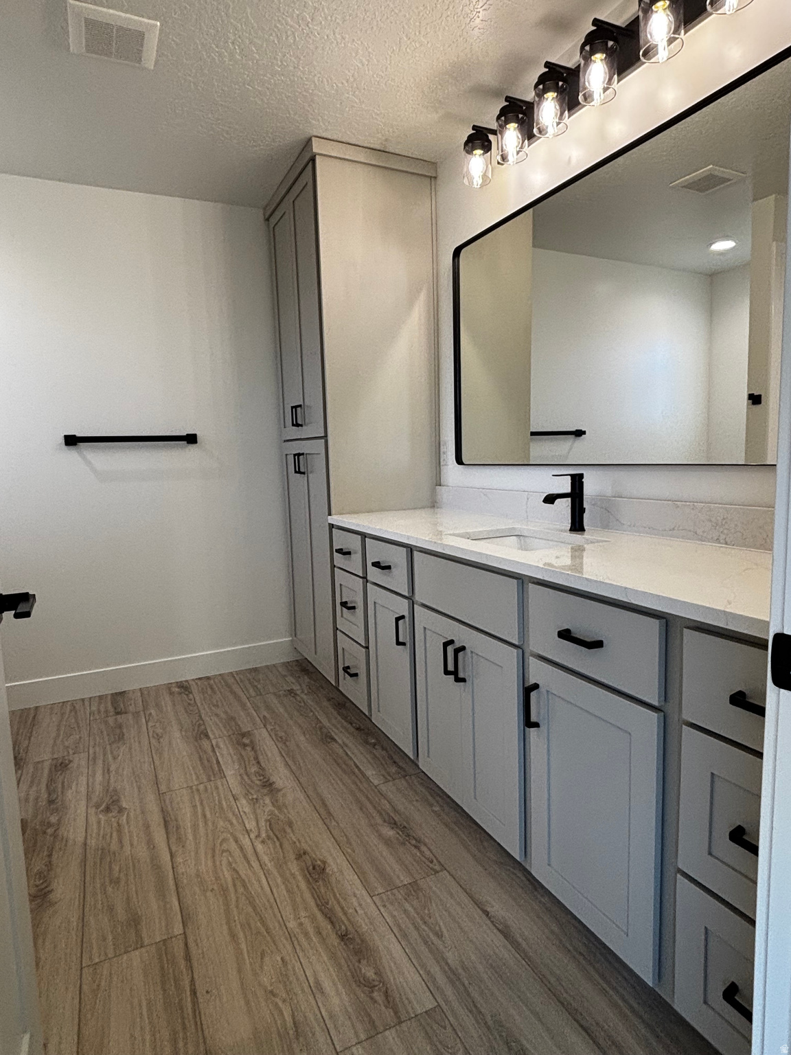 EAST RIDGE - Residential