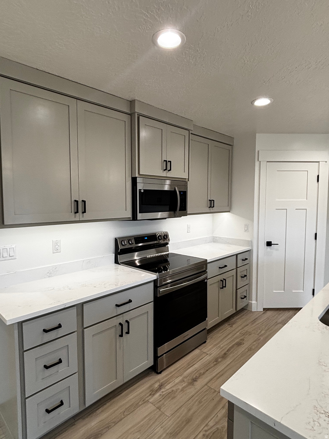 EAST RIDGE - Residential