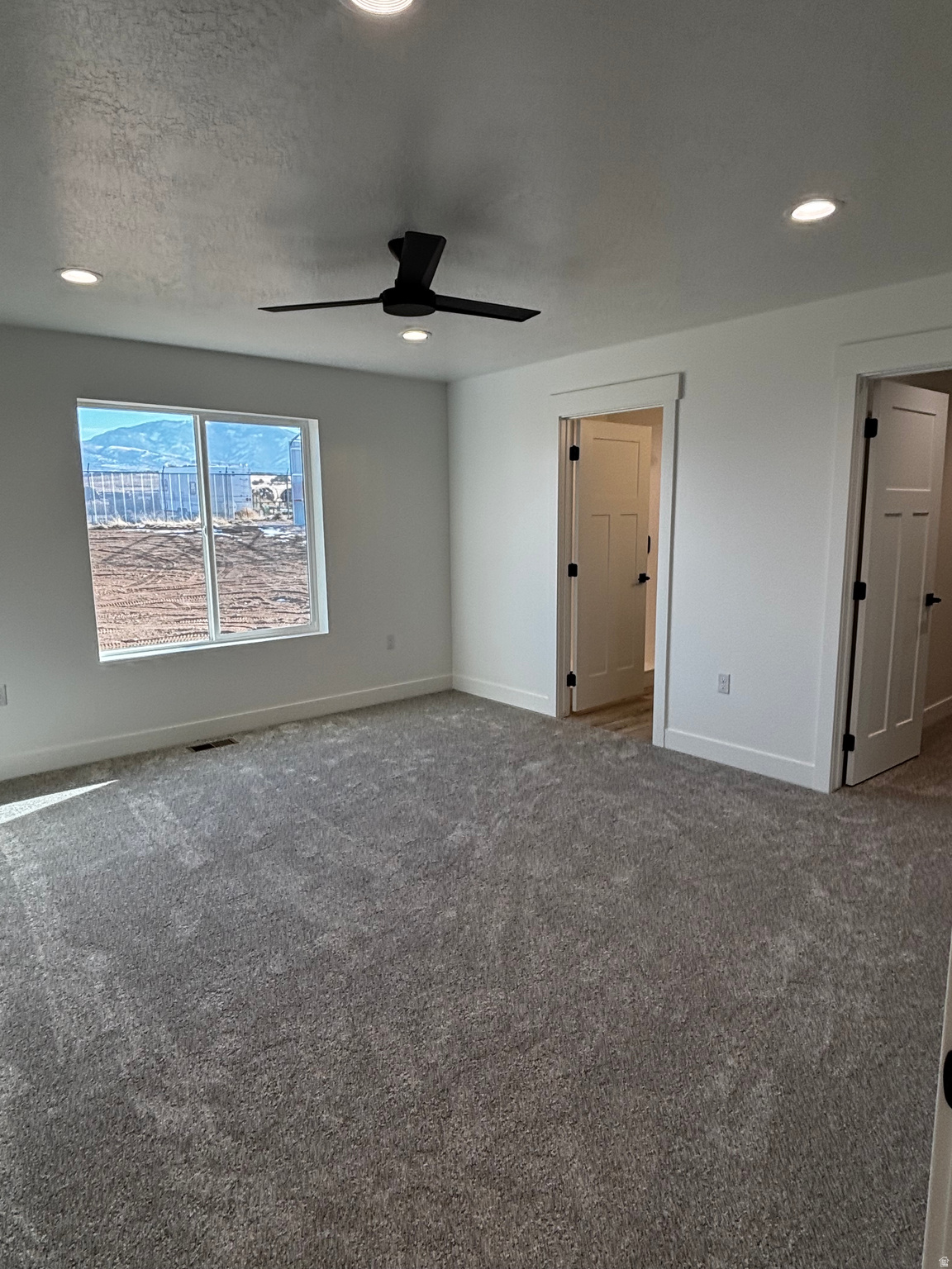 EAST RIDGE - Residential