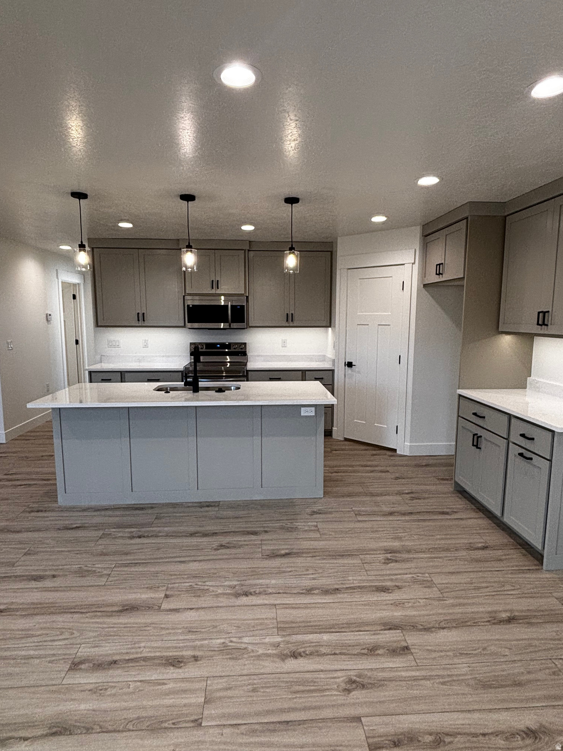 EAST RIDGE - Residential