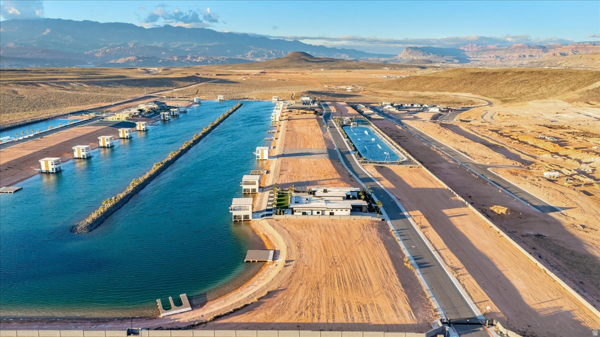 SOUTHERN SHORES - Land