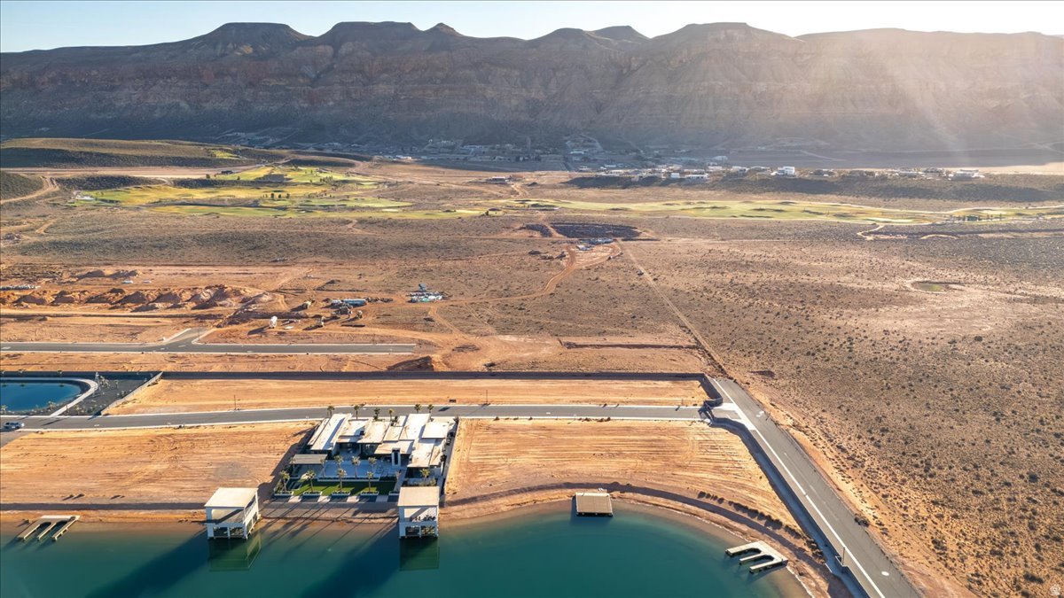 SOUTHERN SHORES - Land