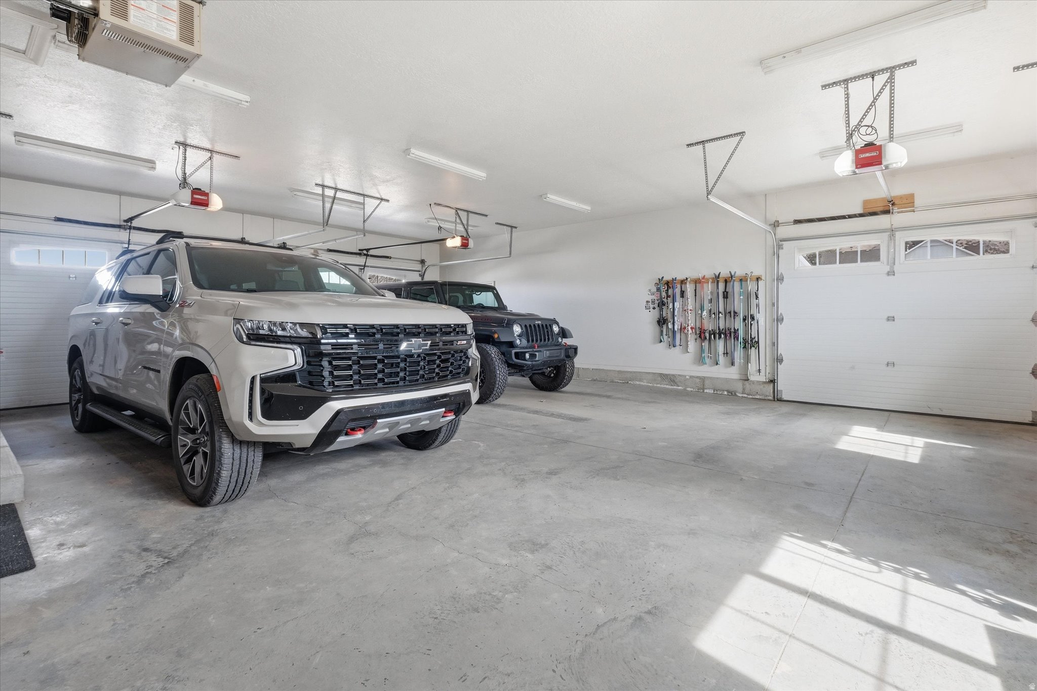 HAMPSHIRE ESTATES - Residential