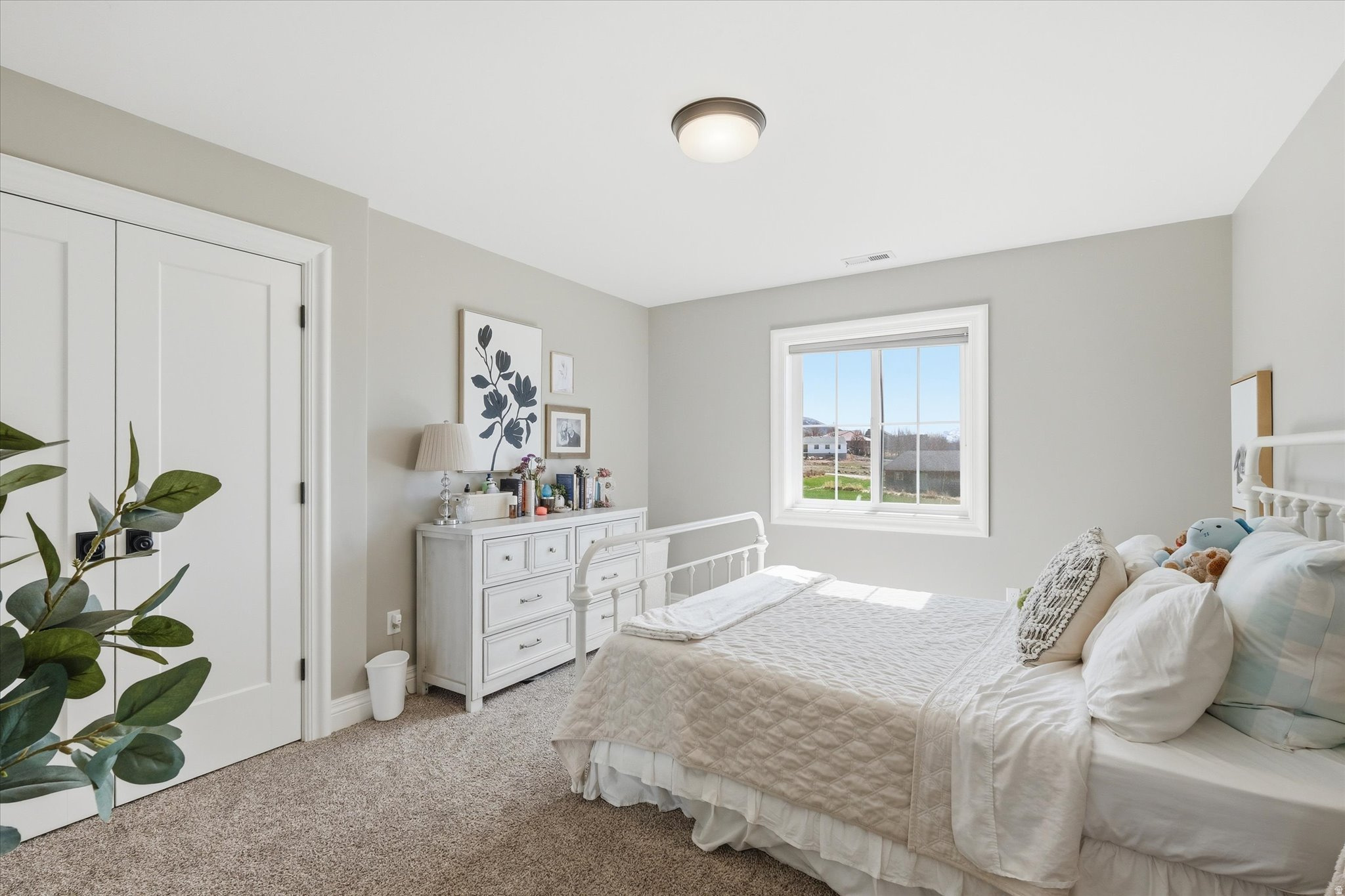 HAMPSHIRE ESTATES - Residential