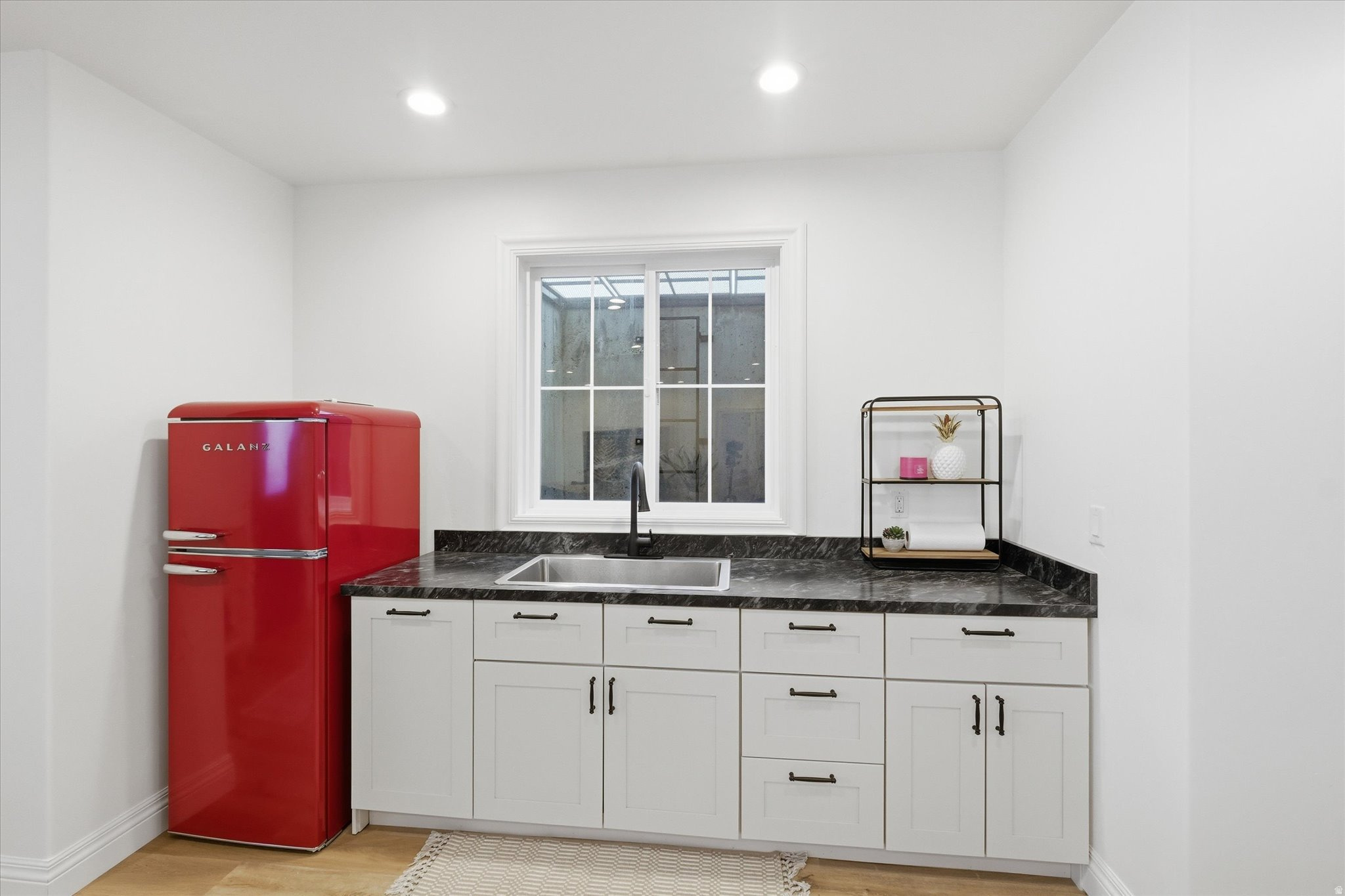 HAMPSHIRE ESTATES - Residential