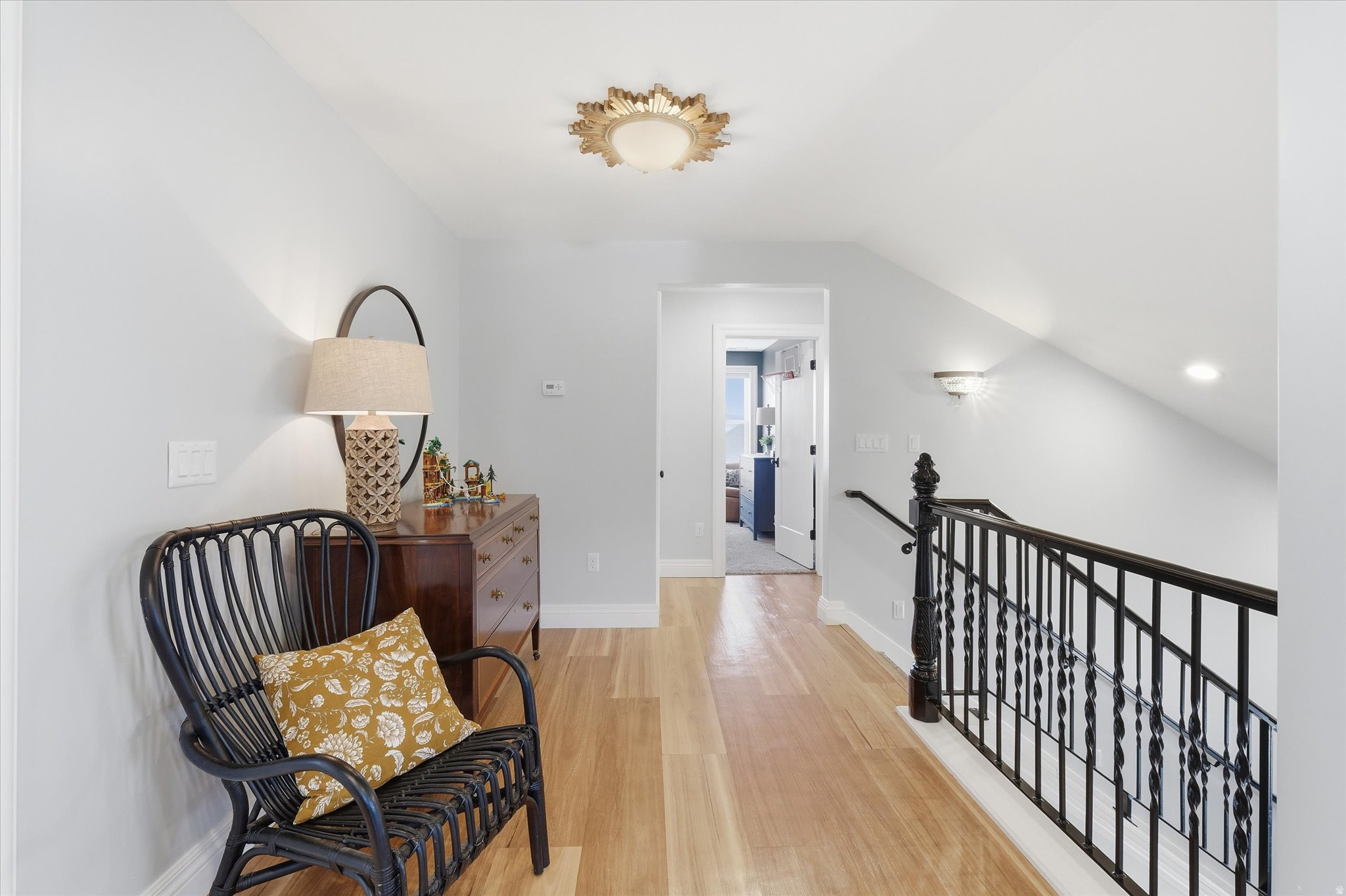 HAMPSHIRE ESTATES - Residential