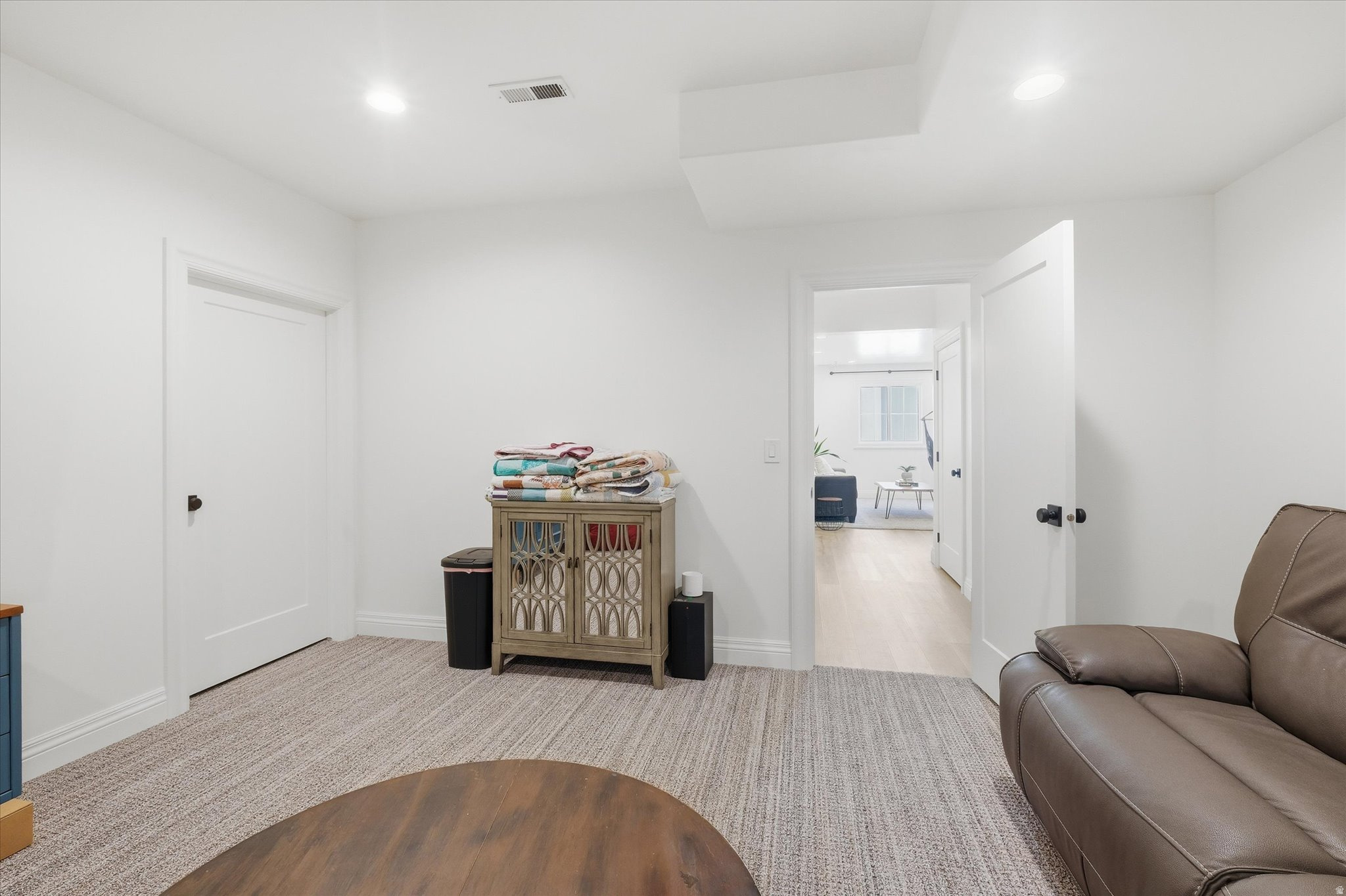 HAMPSHIRE ESTATES - Residential