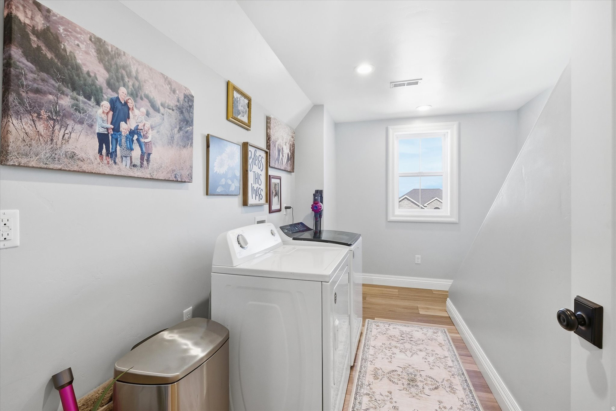 HAMPSHIRE ESTATES - Residential