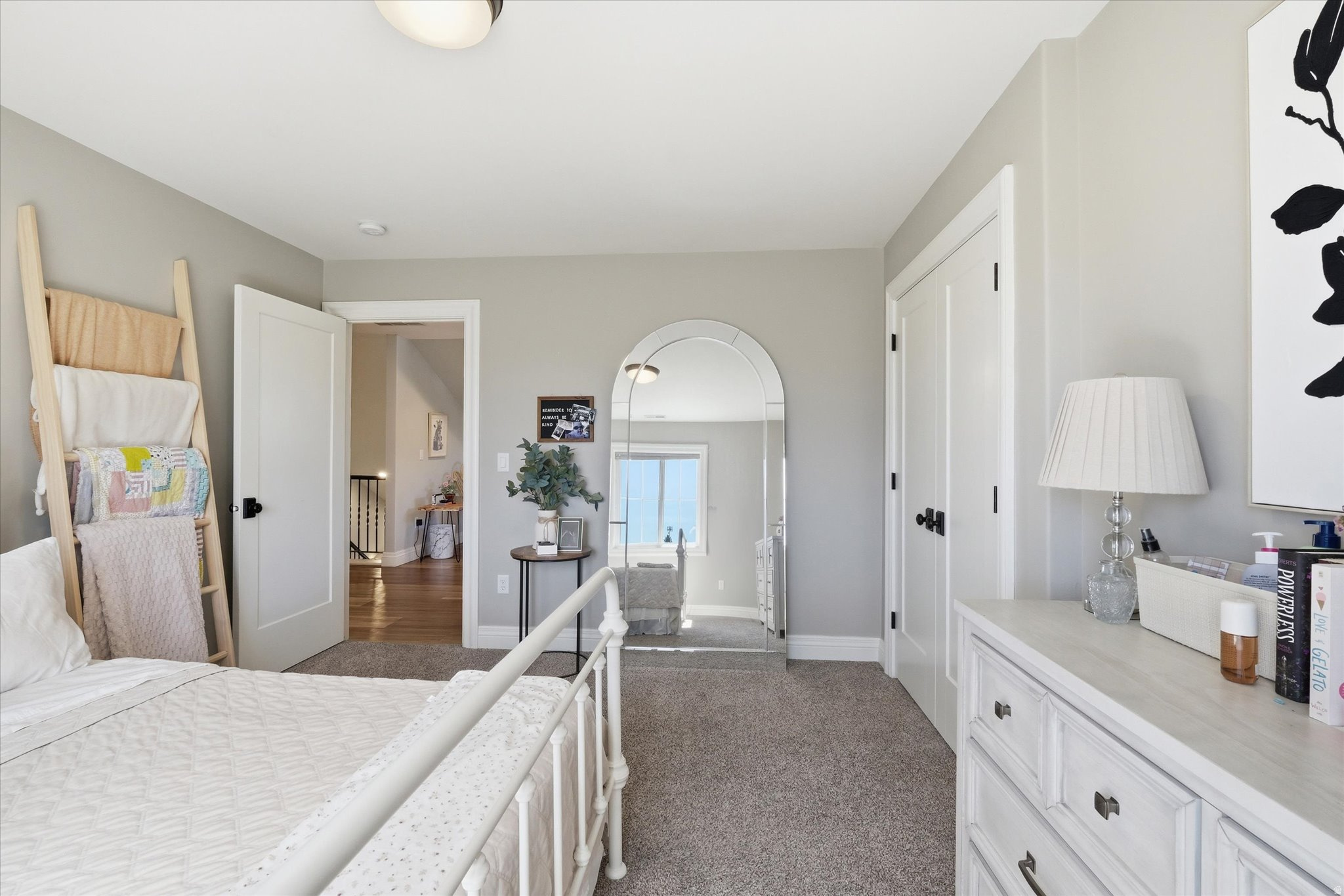 HAMPSHIRE ESTATES - Residential