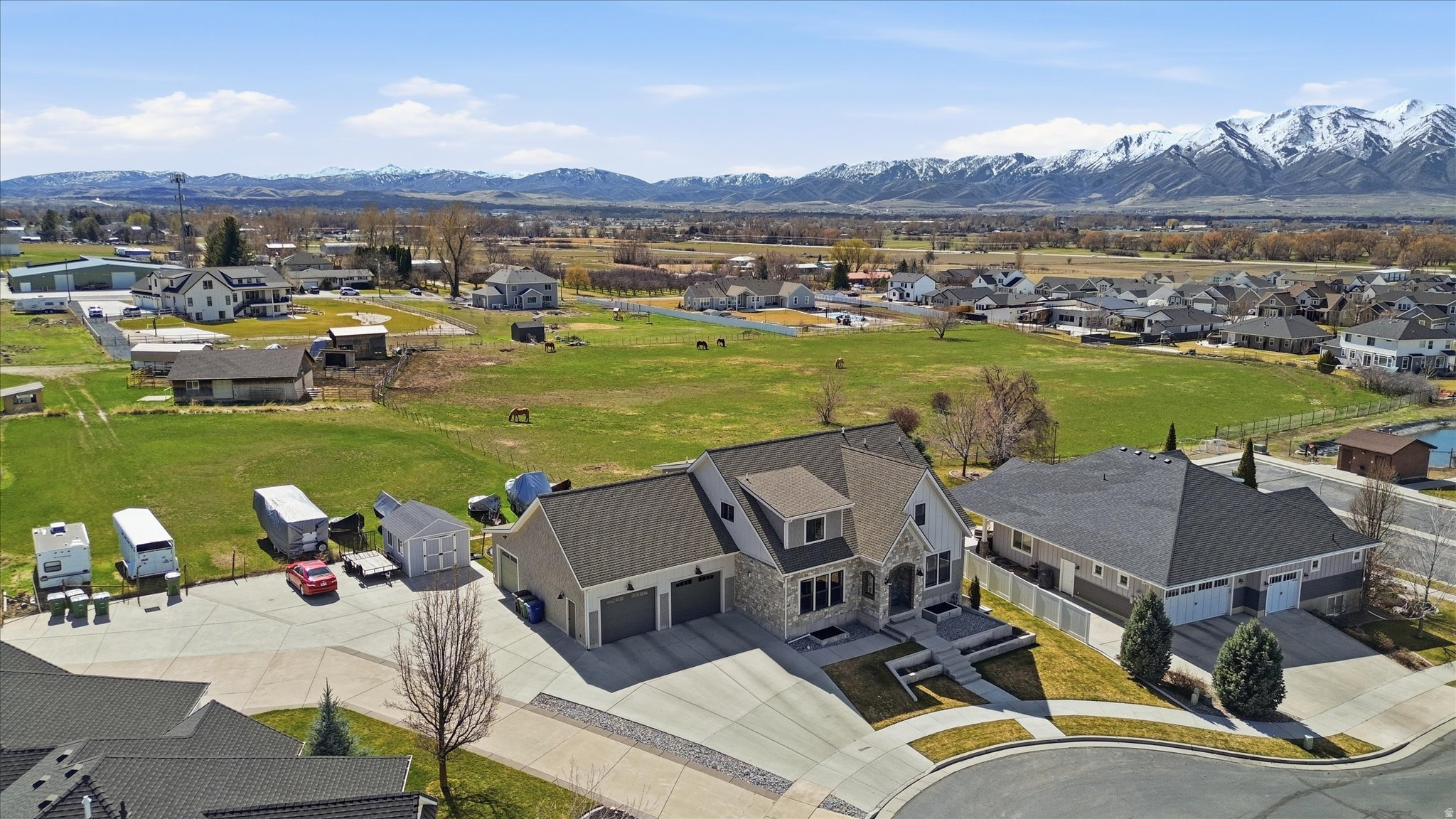 HAMPSHIRE ESTATES - Residential