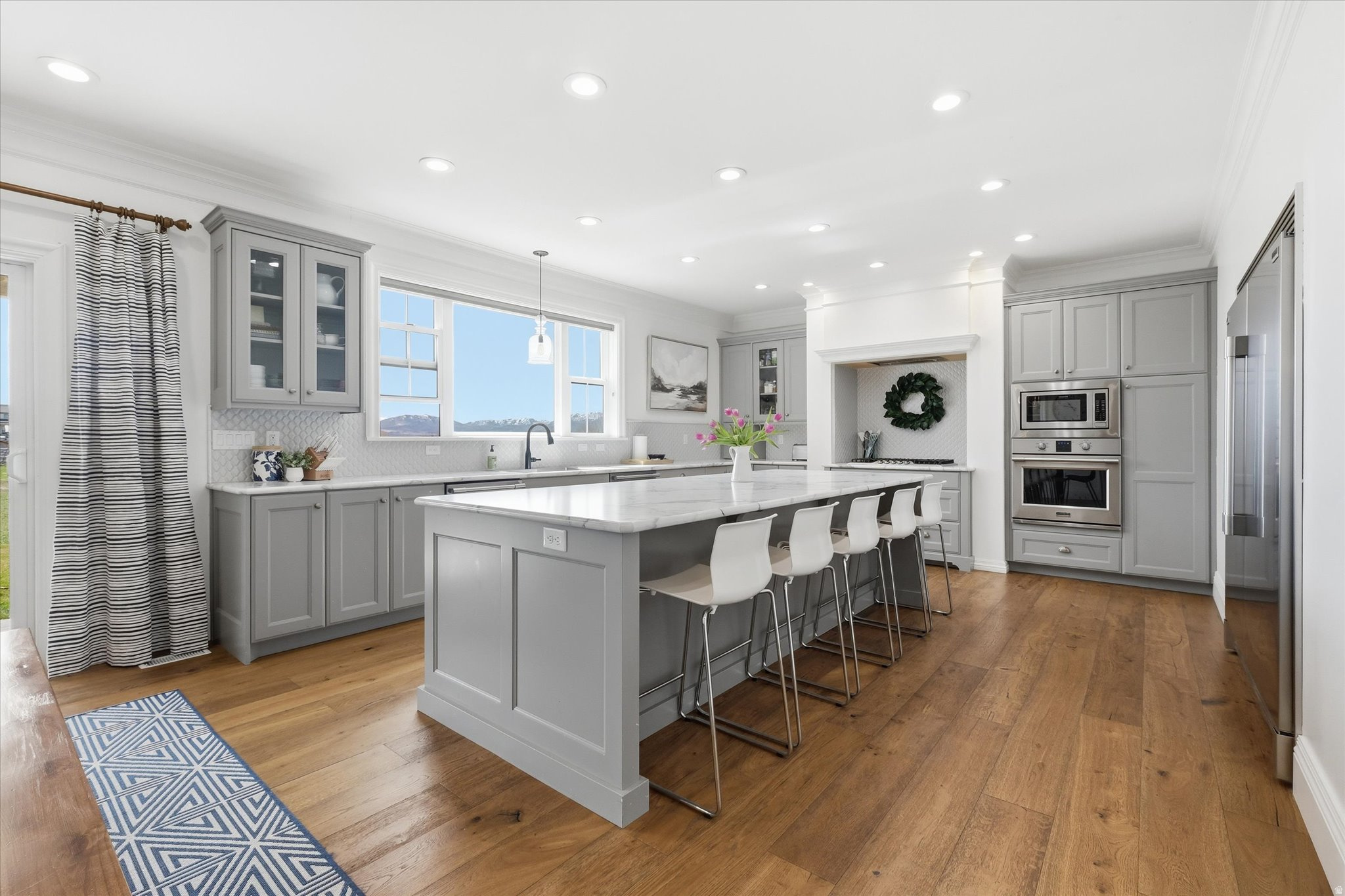 HAMPSHIRE ESTATES - Residential